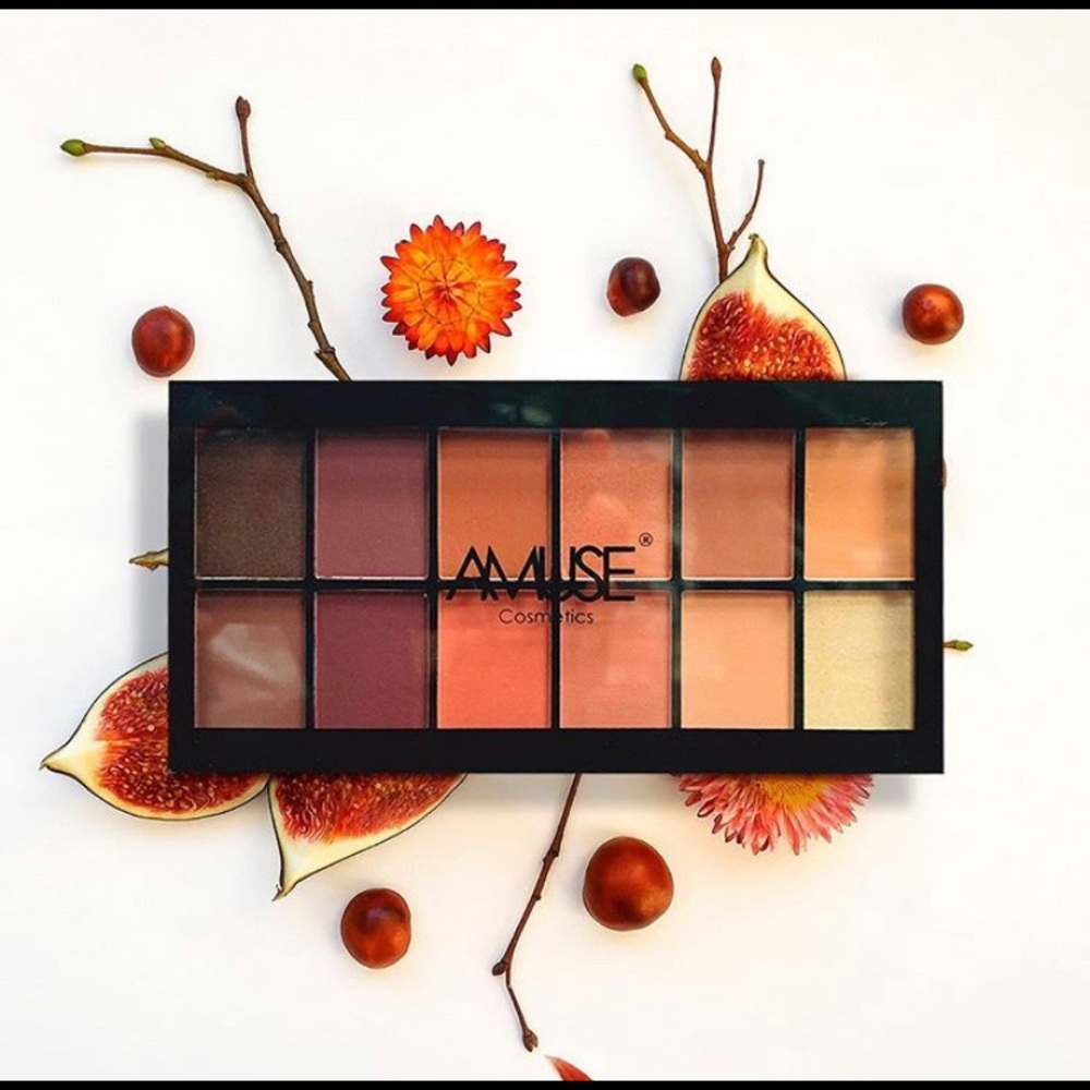 12 eyeshadow palette